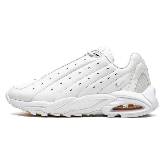 Classic All-White Lightweight Sneakers