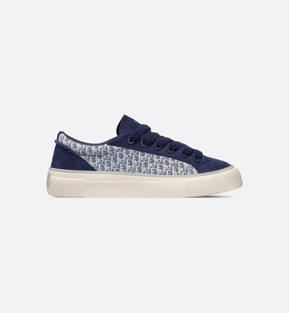 B33 Spin Sneaker