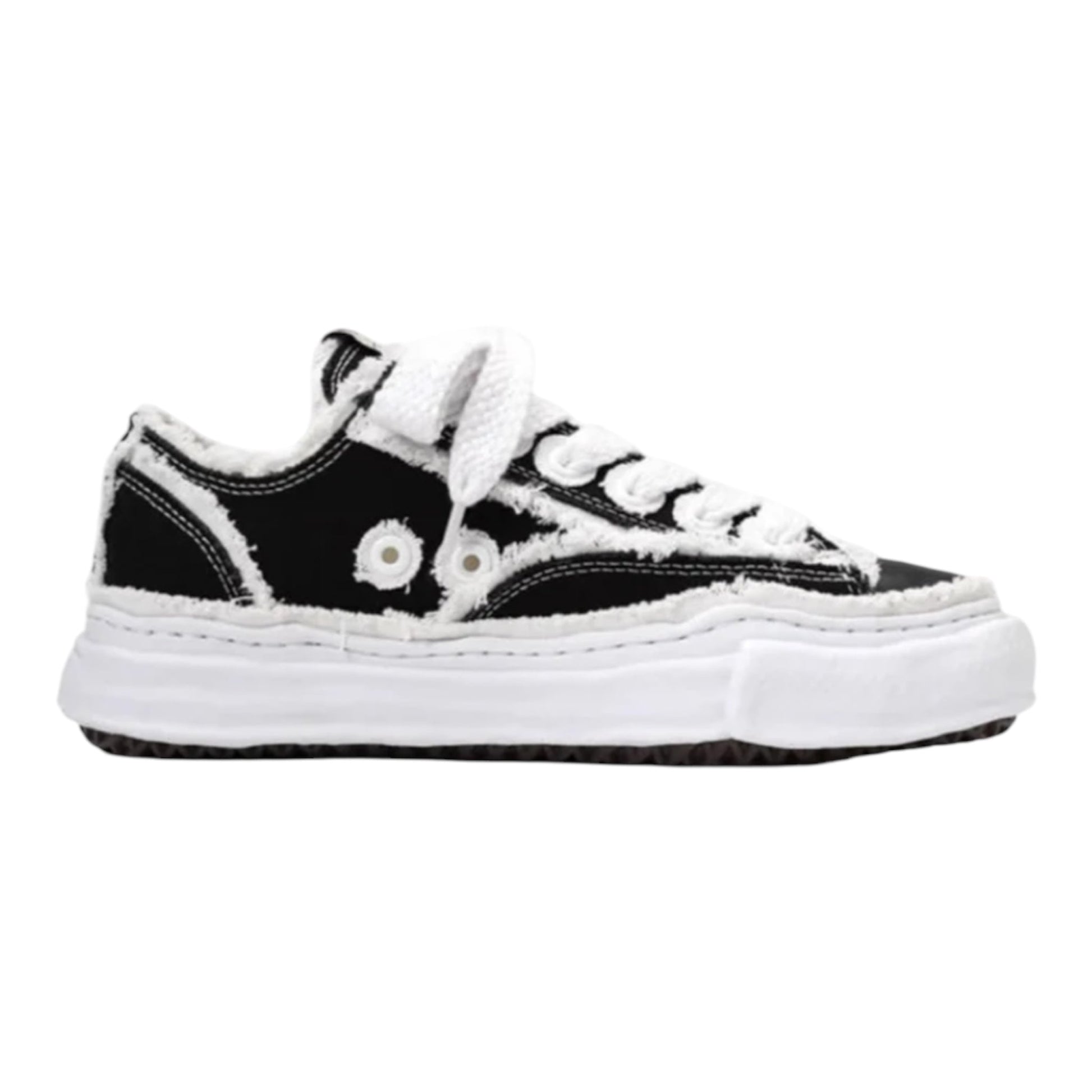 FLARED LOW SNEAKER