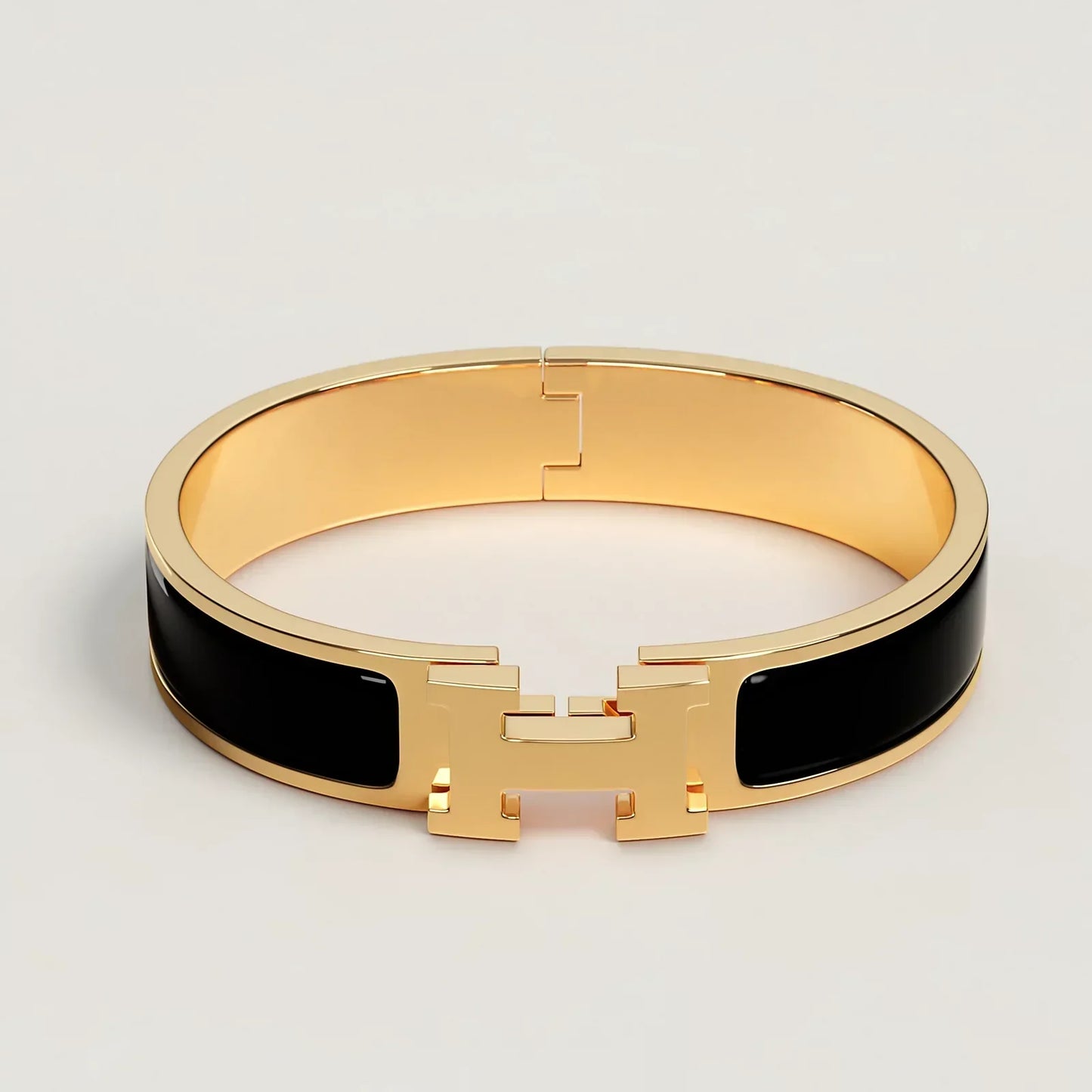 "H" Armband