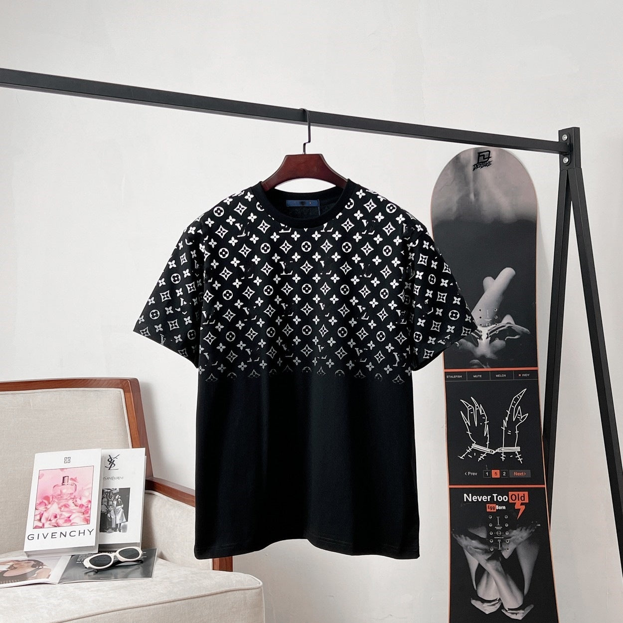 'Lou' Style Tee